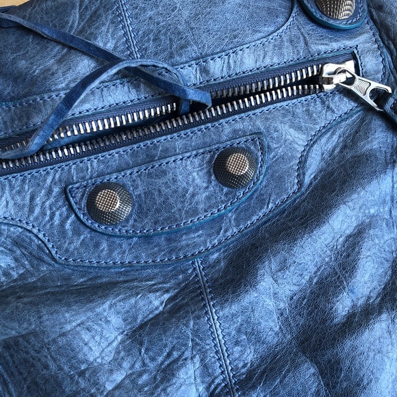 Gorgeous light blue classic Balenciaga handbag - Picture 2 of 5